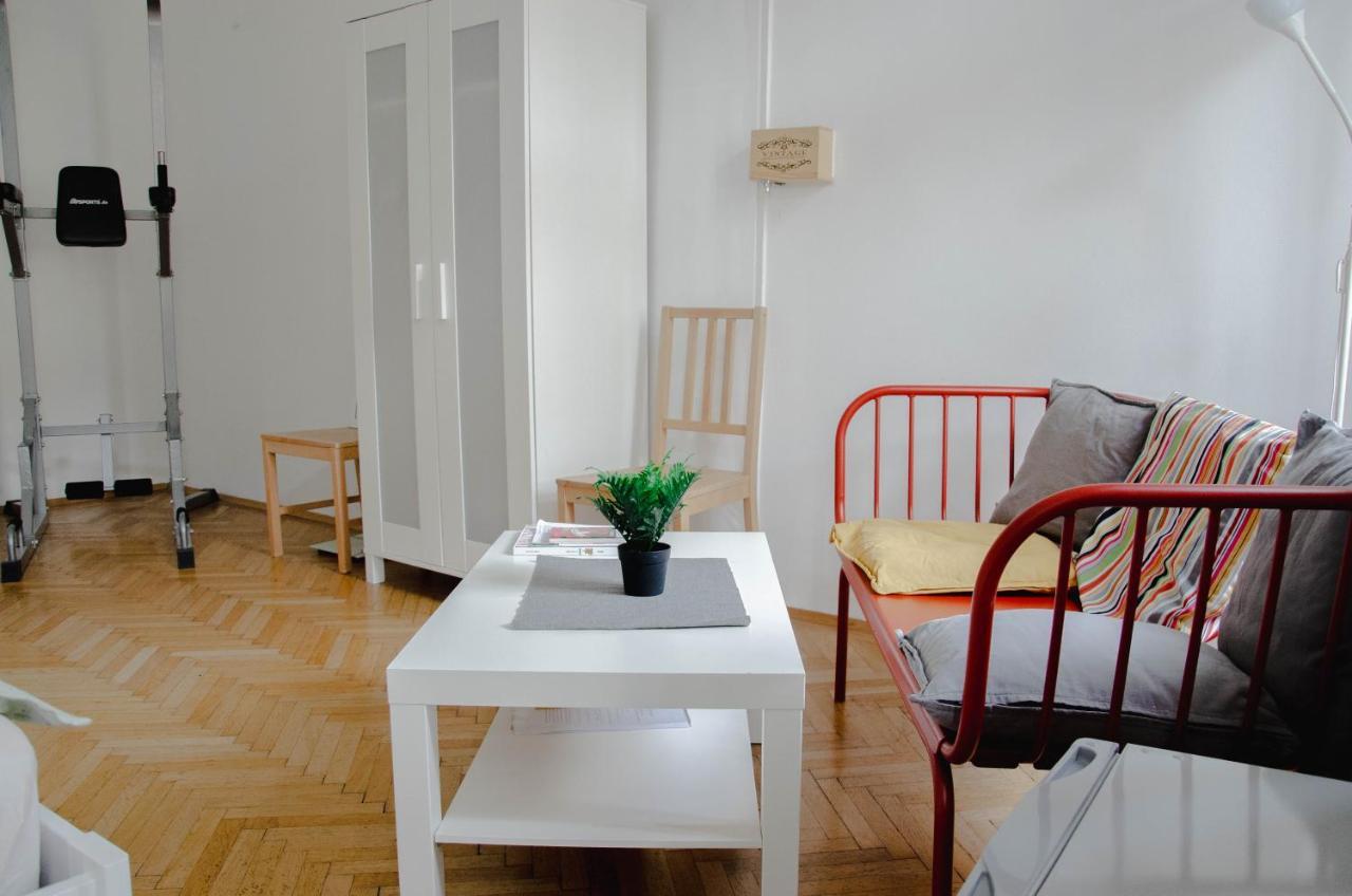 Wonderful Two Bedroom Apartment فيينا المظهر الخارجي الصورة