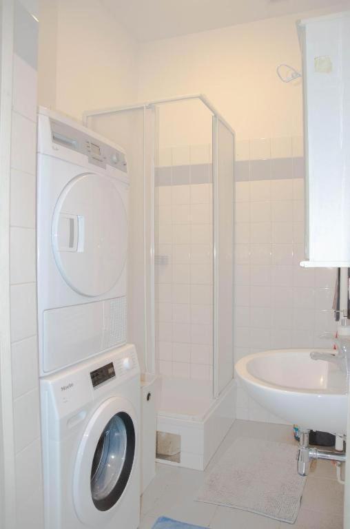 Wonderful Two Bedroom Apartment فيينا المظهر الخارجي الصورة